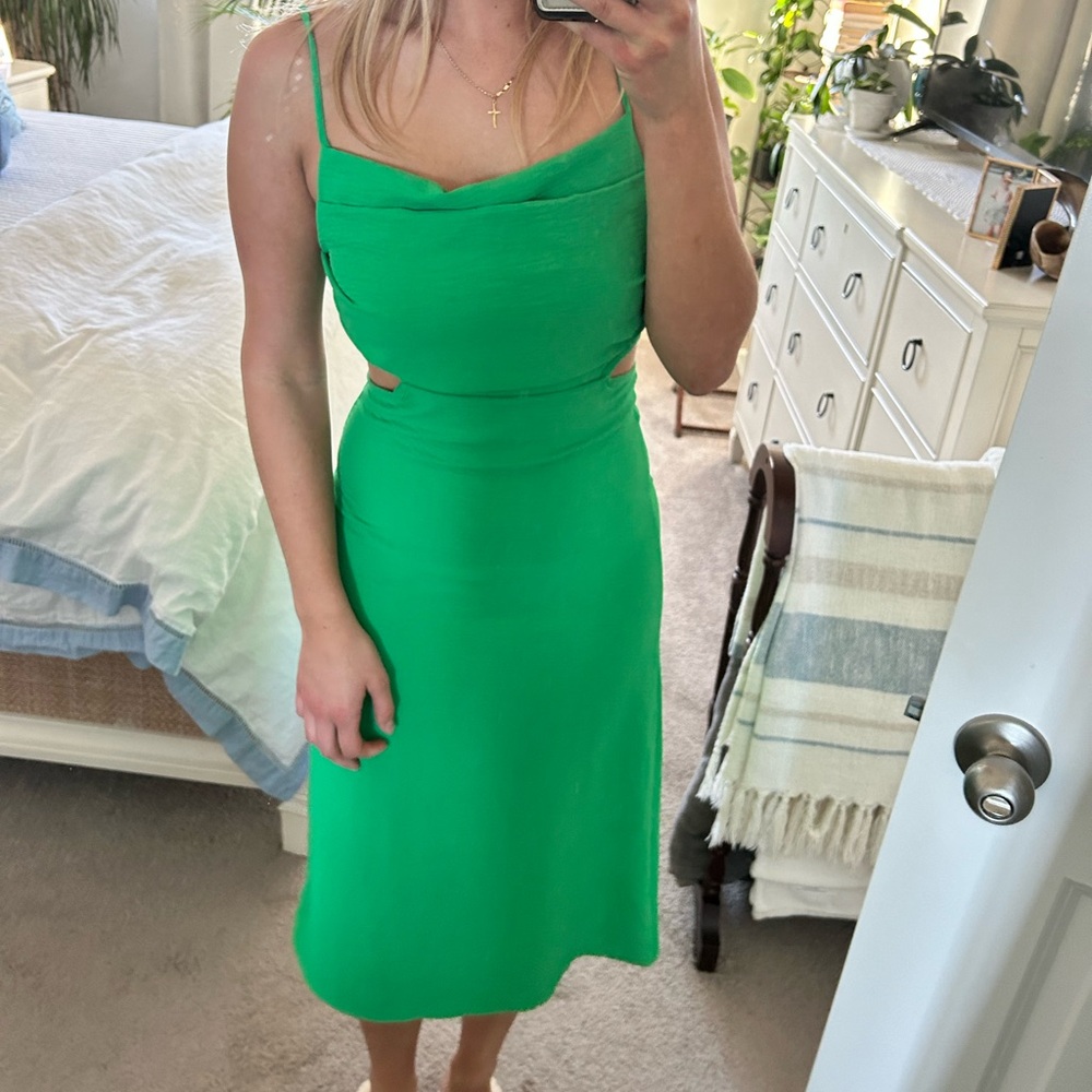 Green midi dress